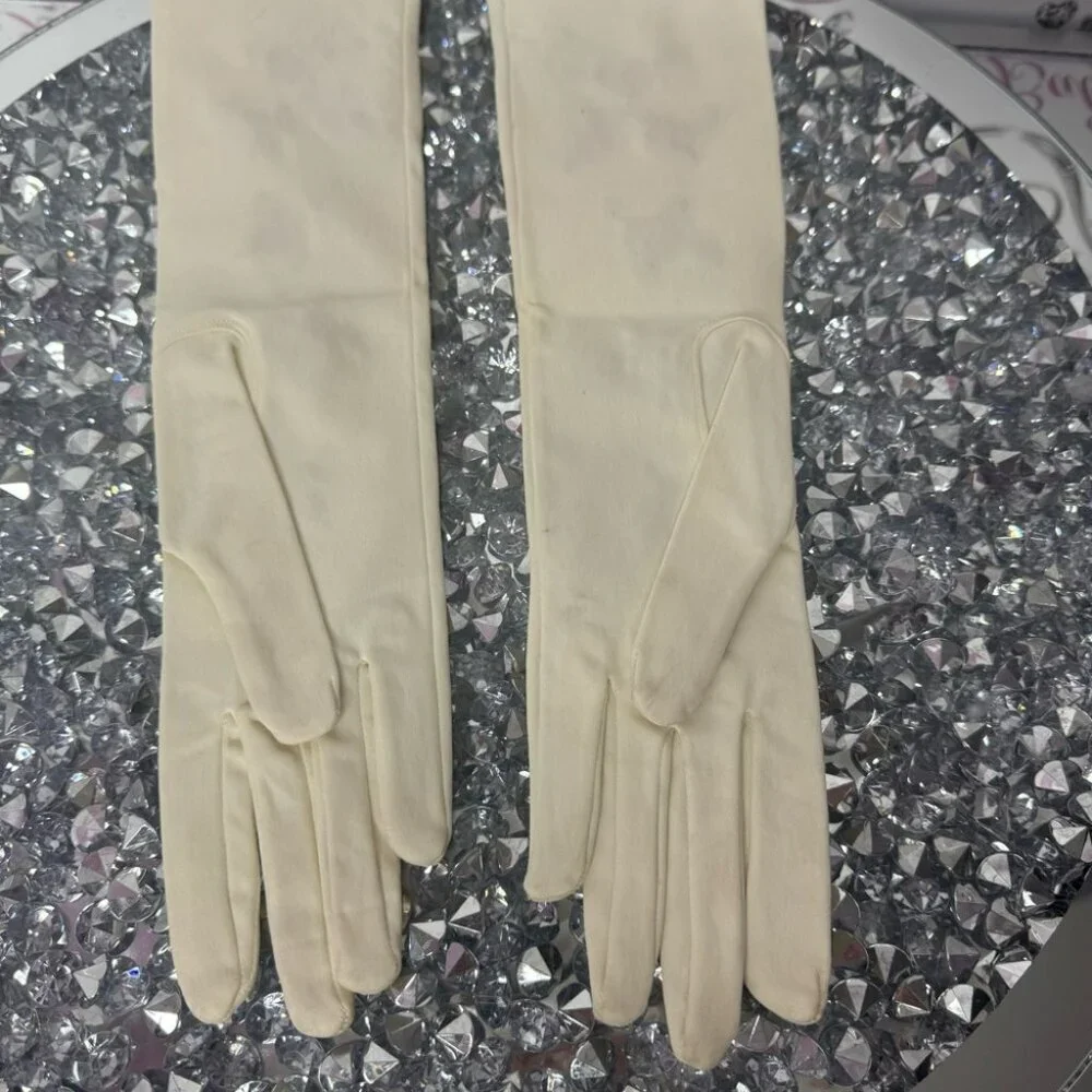 1950s cream mid-length gloves with embroidered flowers made in france rare vtg